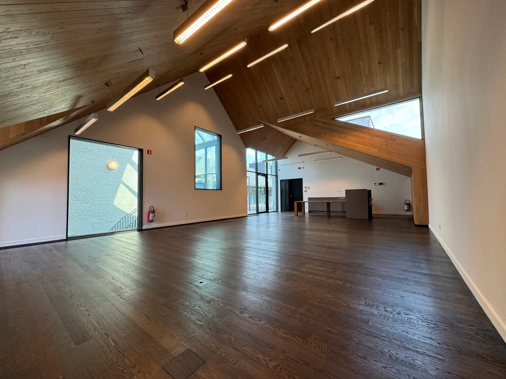 Kantoorruimte 130m²  te huur in  "de Valkeniersnatie" foto 3