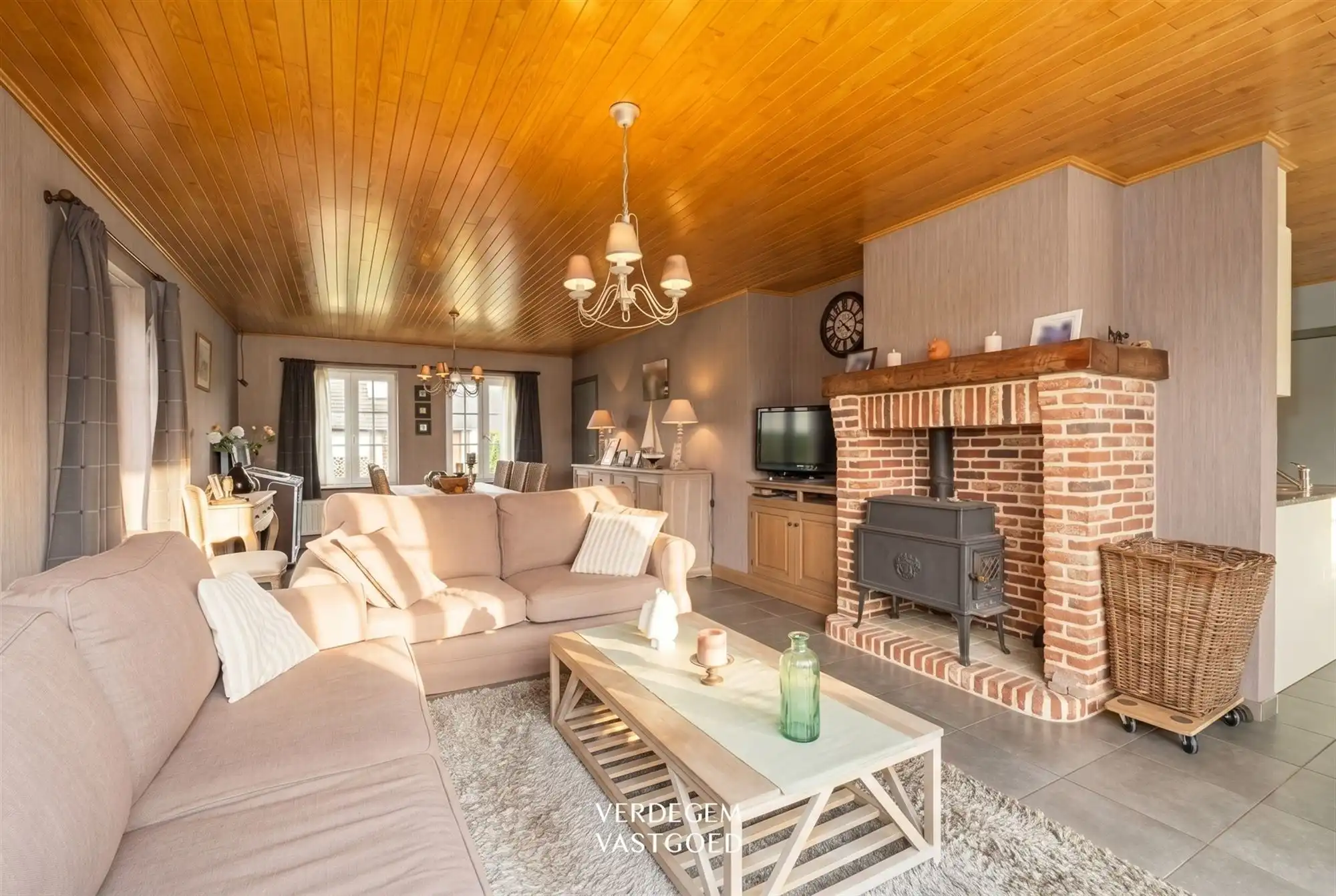 Rustig wonen in een heerlijk polderdorp: knappe woning met 3 slaapkamers foto 5