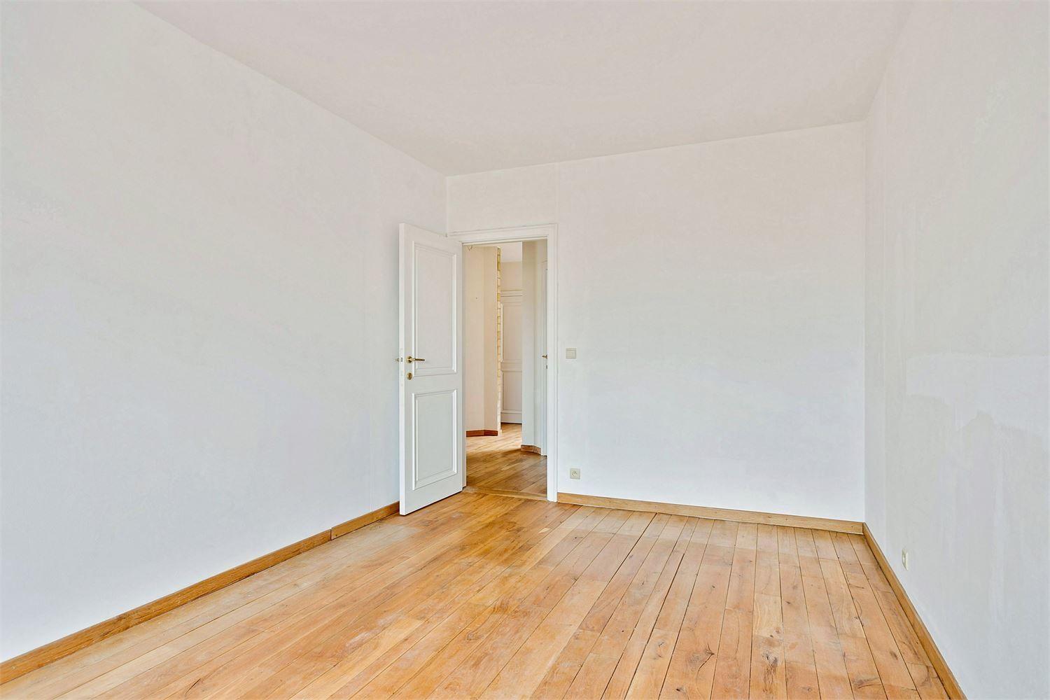 RUIM APPARTEMENT MET GARAGE, CENTRUM HALEN! foto 16