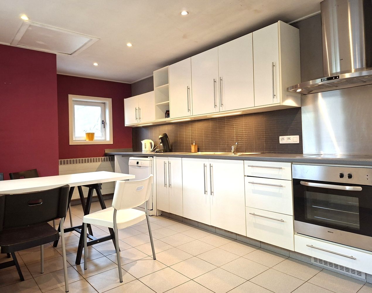 Licht te renoveren woning / 4 slaapkamers en tuin / centrale ligging foto 10