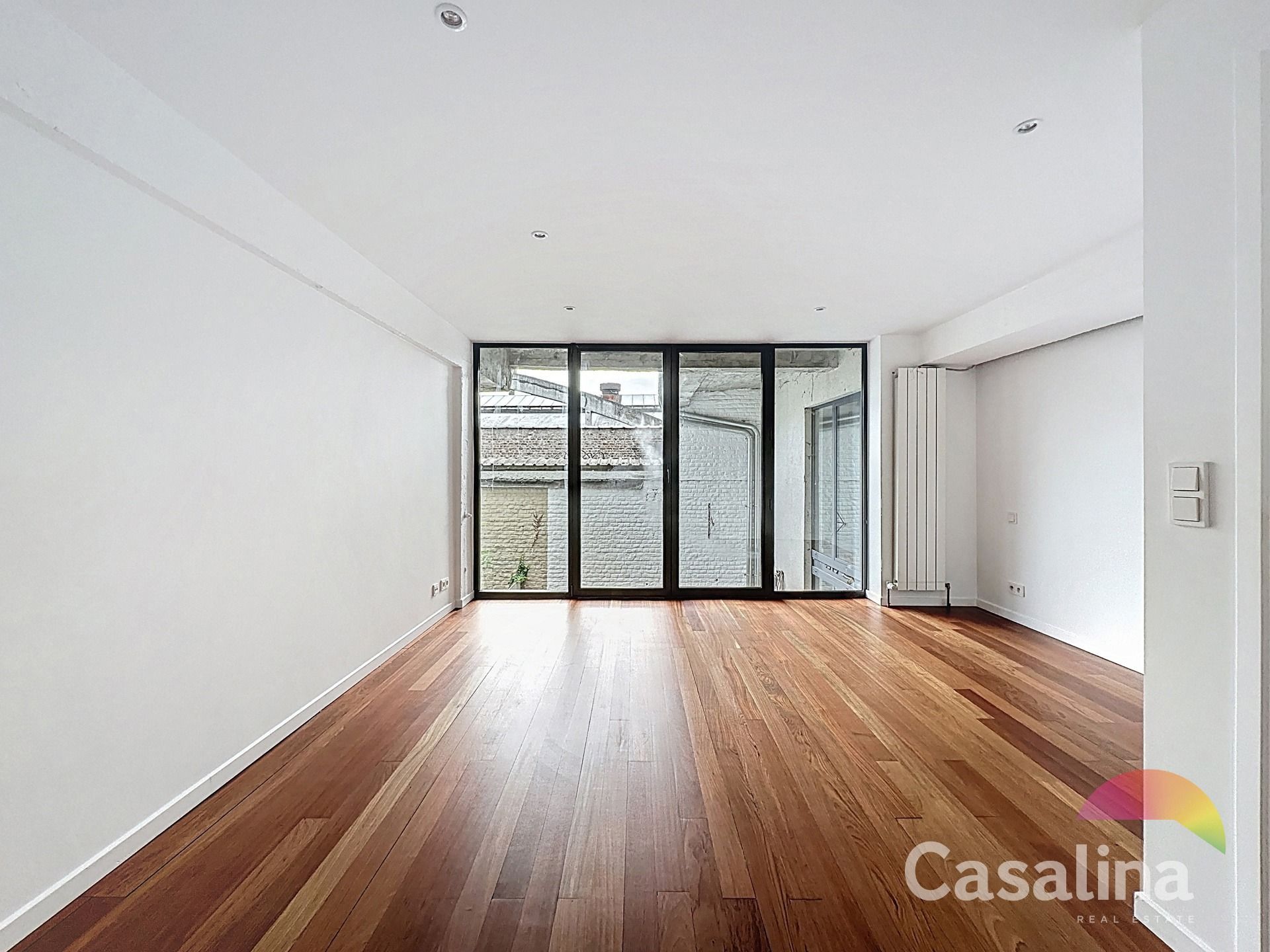 Loft van 281 m² met tuin foto 11