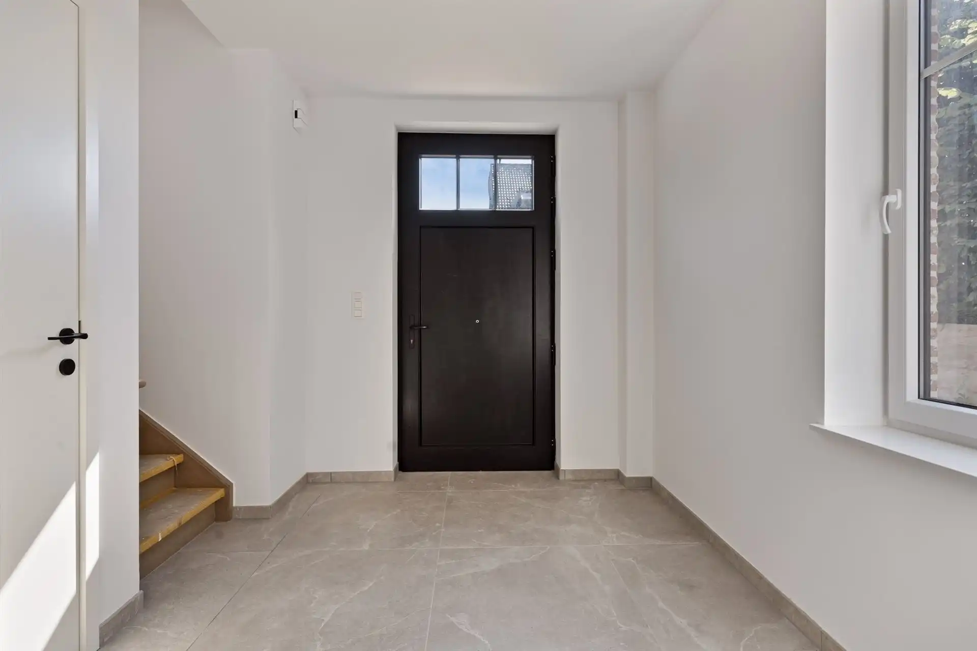 Nieuwbouw woning nabij centrum foto 4