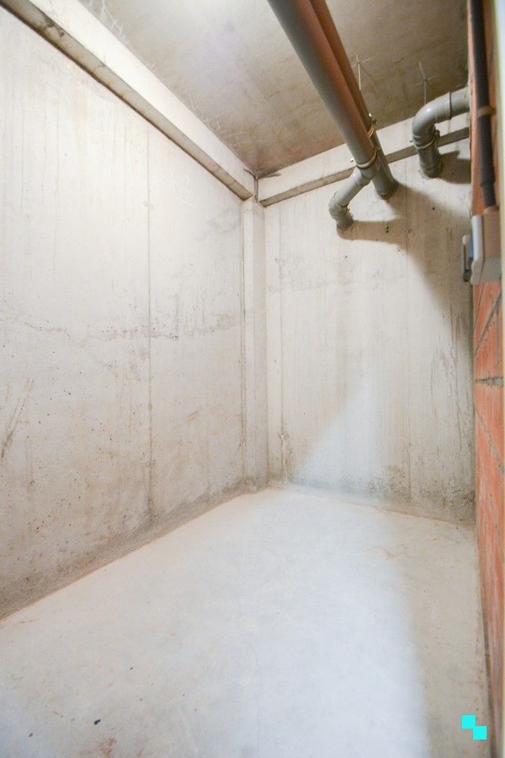 Centraal gelegen instapklaar appartement met groenzicht te Izegem foto 18