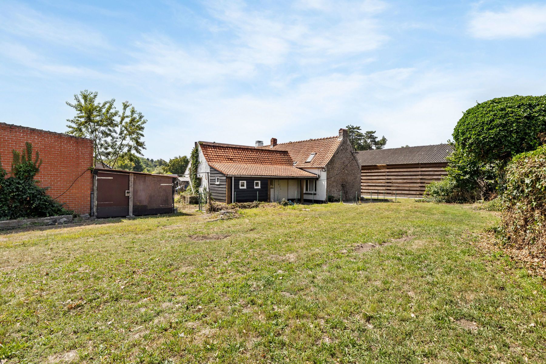Woning op perceel van 812 m² met tal van mogelijkheden! foto 6