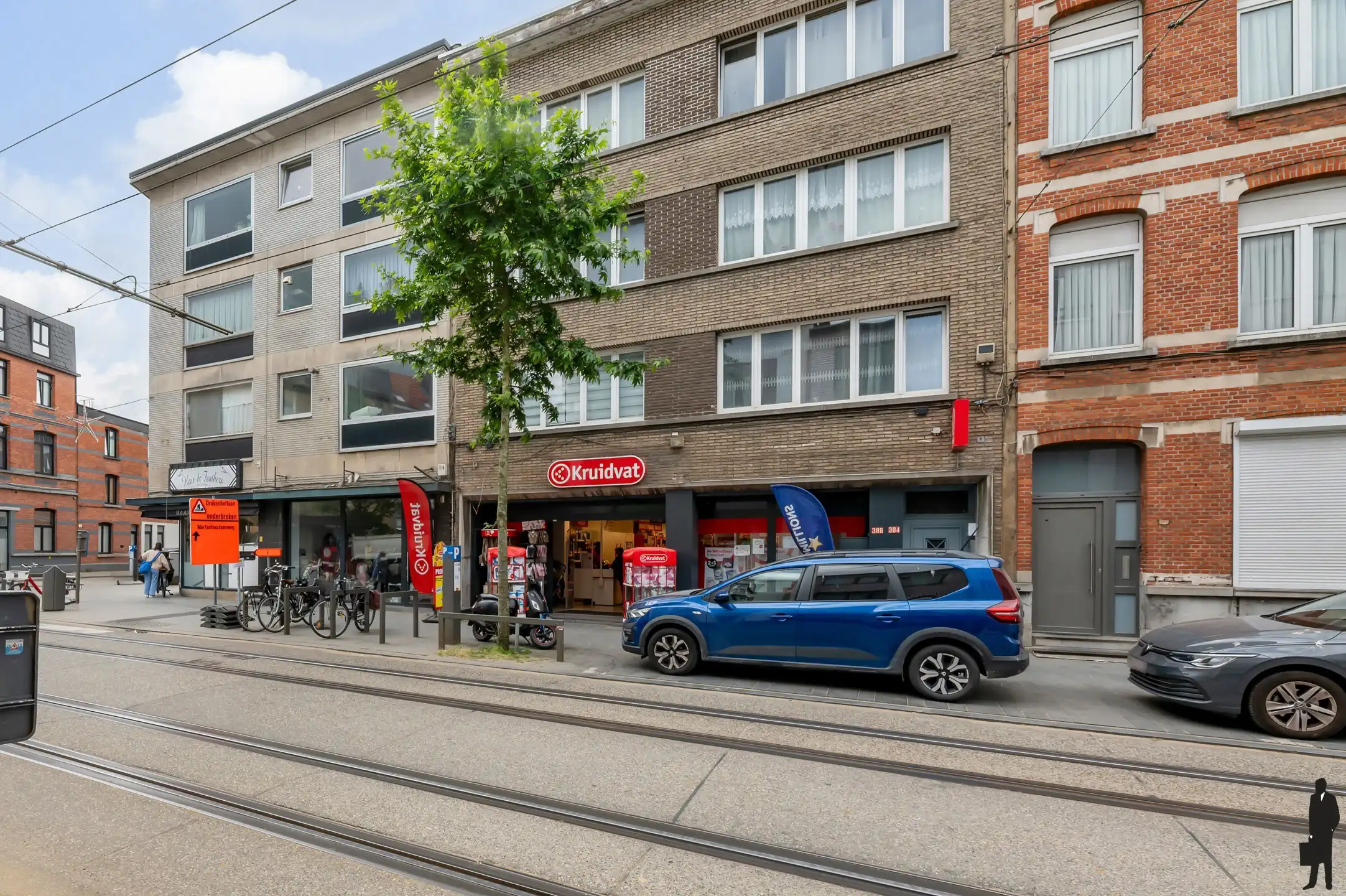 Commercieel gelijkvloers met magazijn – verhuurd aan Kruidvat (Deurne) foto 4