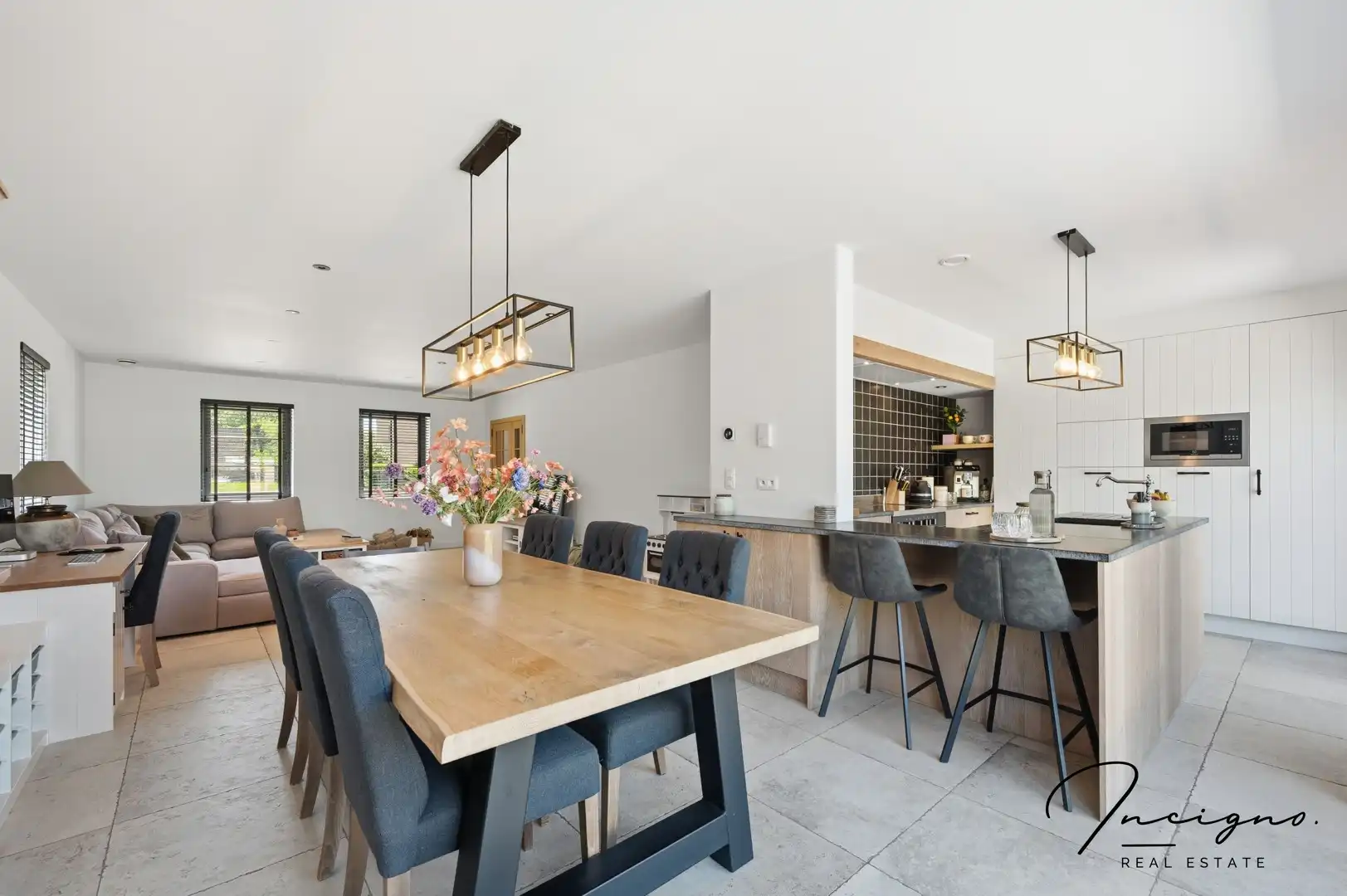 Recente stijlvolle BEN woning op een perceel van +- 15a foto 9
