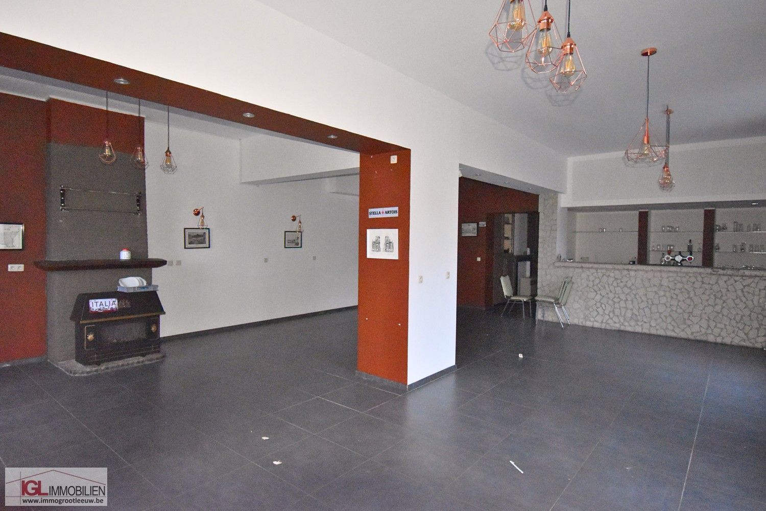 Handelsruimte met appartement te koop in Sint-Pieters-Leeuw foto 5