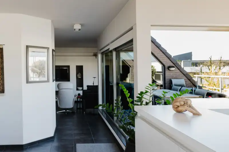 Ruime penthouse foto 11