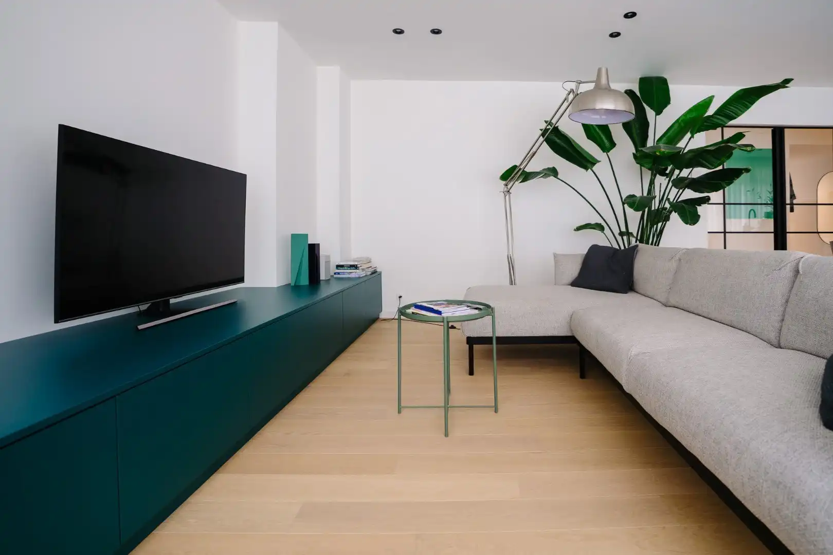 SCHITTEREND VERNIEUWD 3 SLPK APP MET TERRAS OP CENTRALE LIGGING foto 7