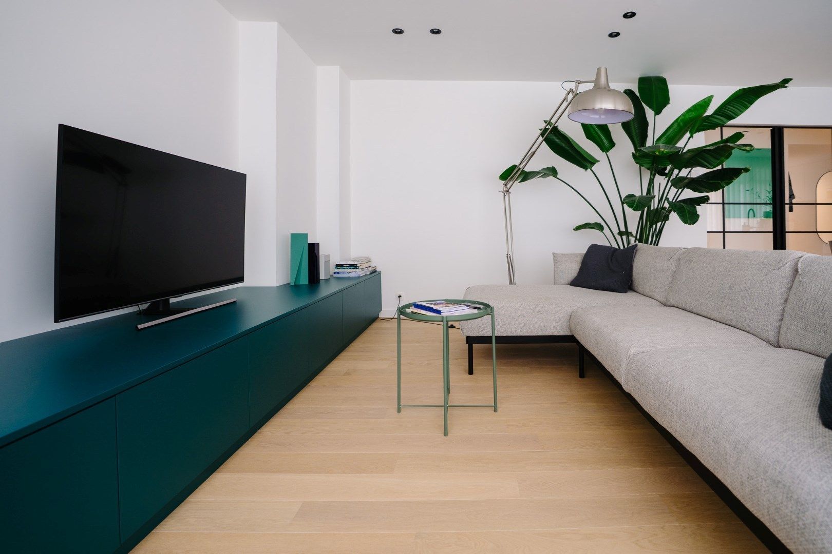 SCHITTEREND VERNIEUWD 3 SLPK APP MET TERRAS OP CENTRALE LIGGING foto 7