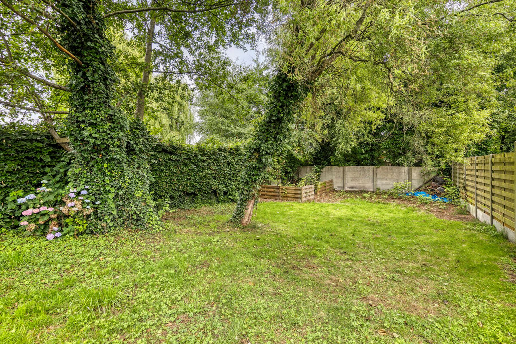 Ruime woning (226m²) met tuin aan het water foto 30