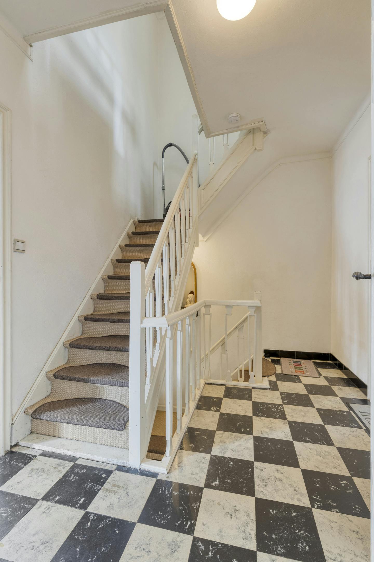 Karaktervolle woning te koop op Sint-Elisabeth te Kortrijk! foto 7