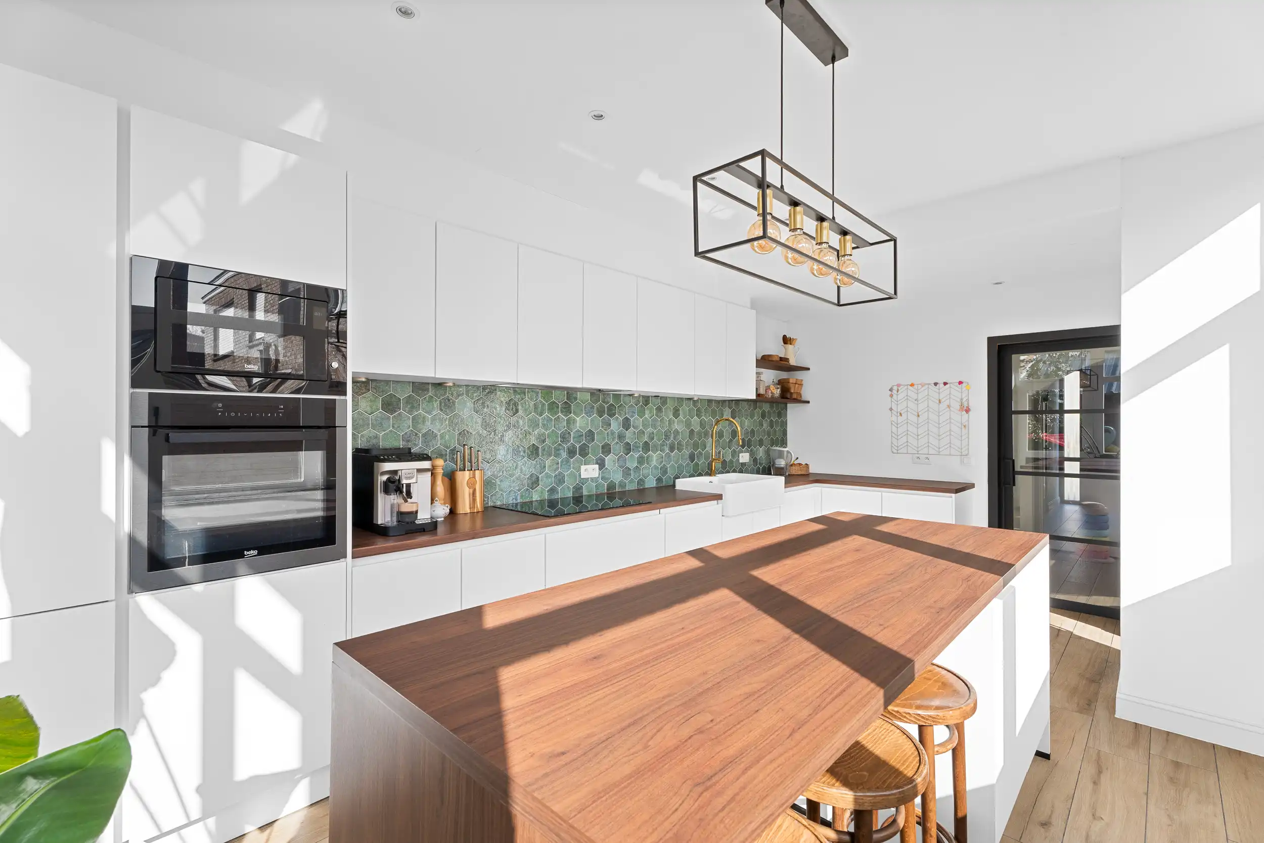 Ruime gezinswoning met 5 kamers op topligging foto 6