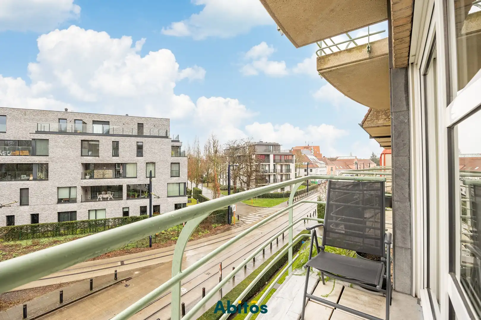 Appartement met hotelfaciliteiten en zwembad in Residentie Mayflower foto 5