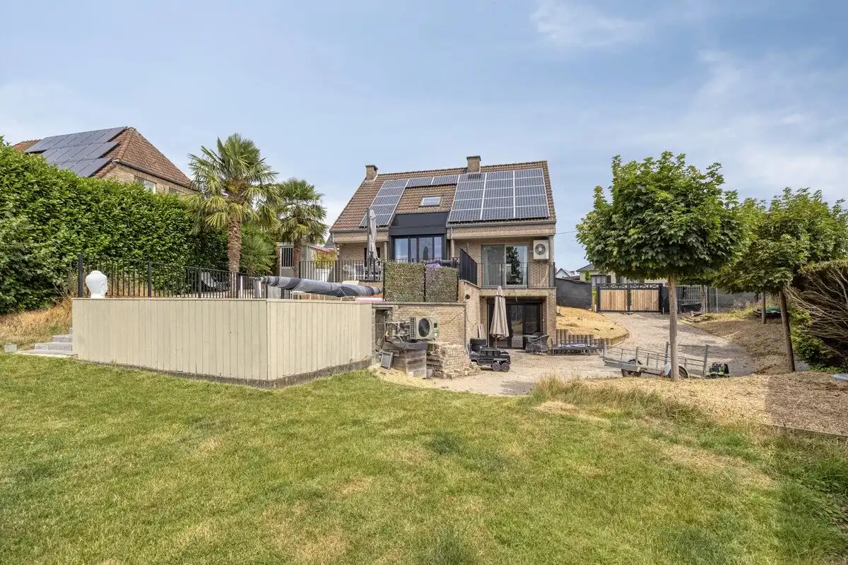 RUIME WONING OP GUNSTIGE LOCATIE EN GELEGEN OP EEN PERCEEL VAN 17A44CA foto 31