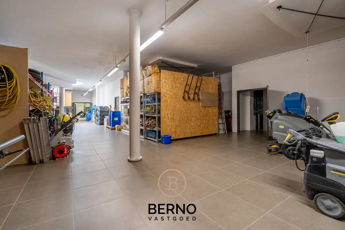 Kwalitatief bedrijfspand foto 13