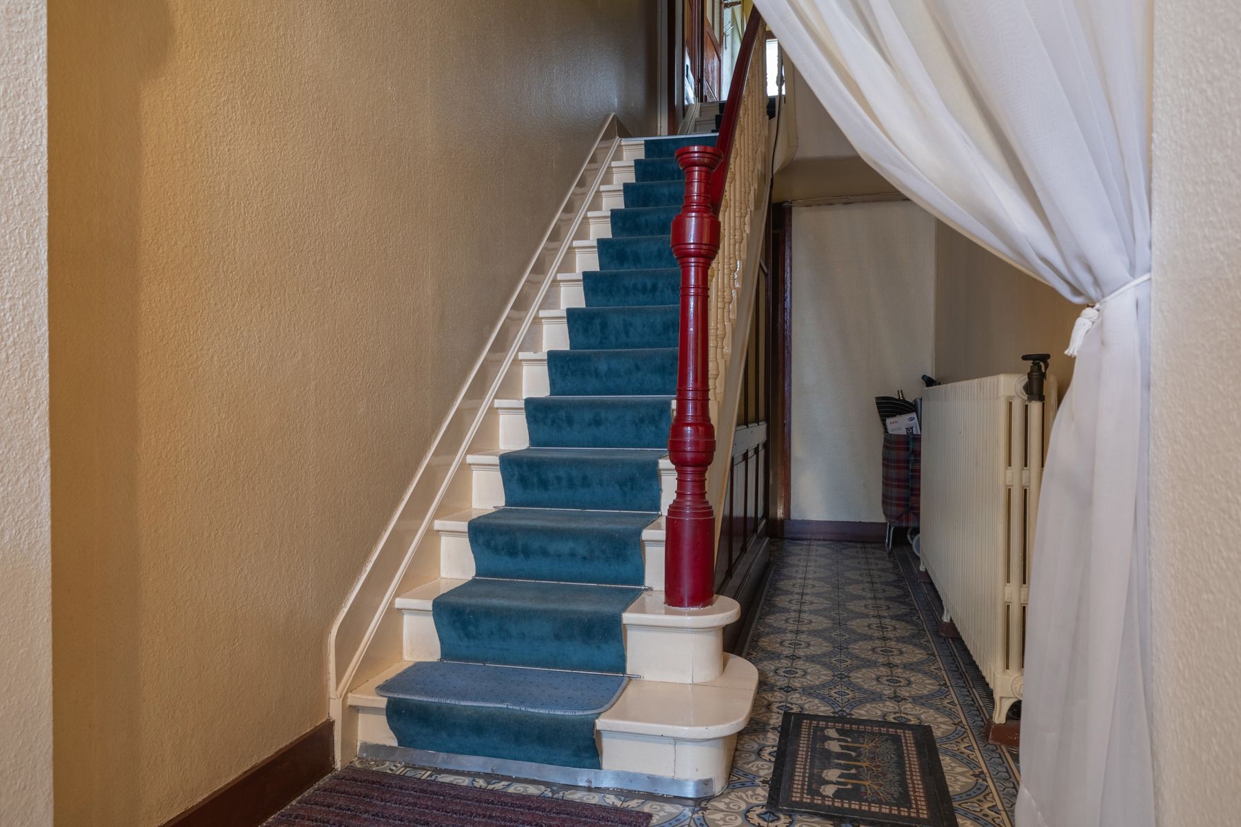 Zeer gunstig gelegen herenwoning met 5 slaapkamers en tuin foto 11