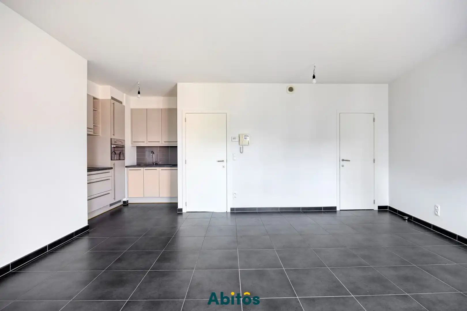 Instapklaar en energiezuinig startersappartement foto 2