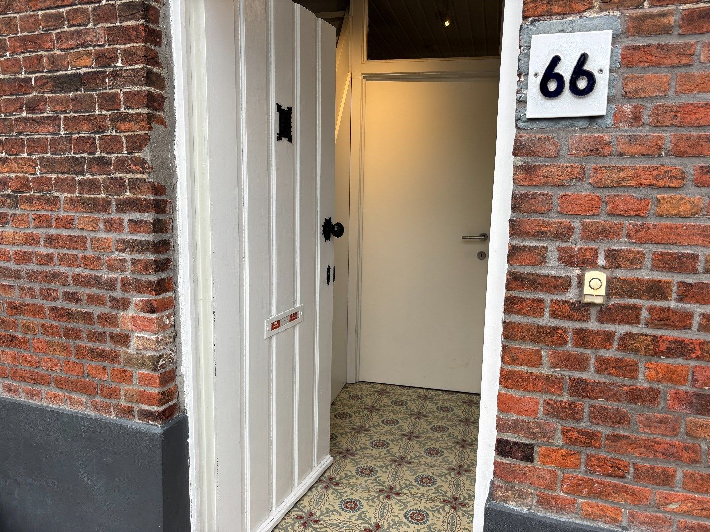 Gezellige stadswoning met 2 slaapkamers en koertje foto 2