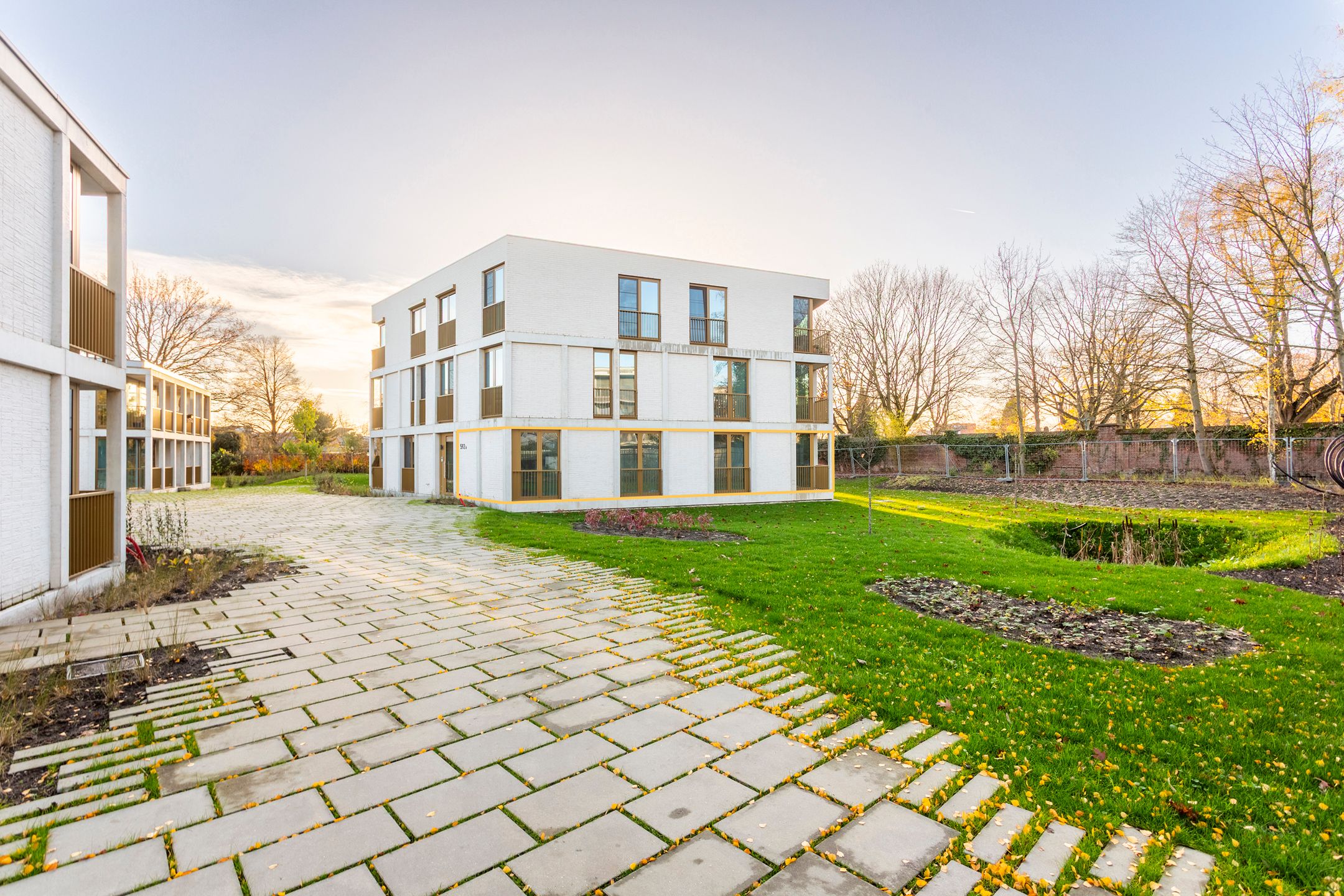 stijlvol nieuwbouwappartement in groene Eksterlaarwijk foto {{pictureIndex}}