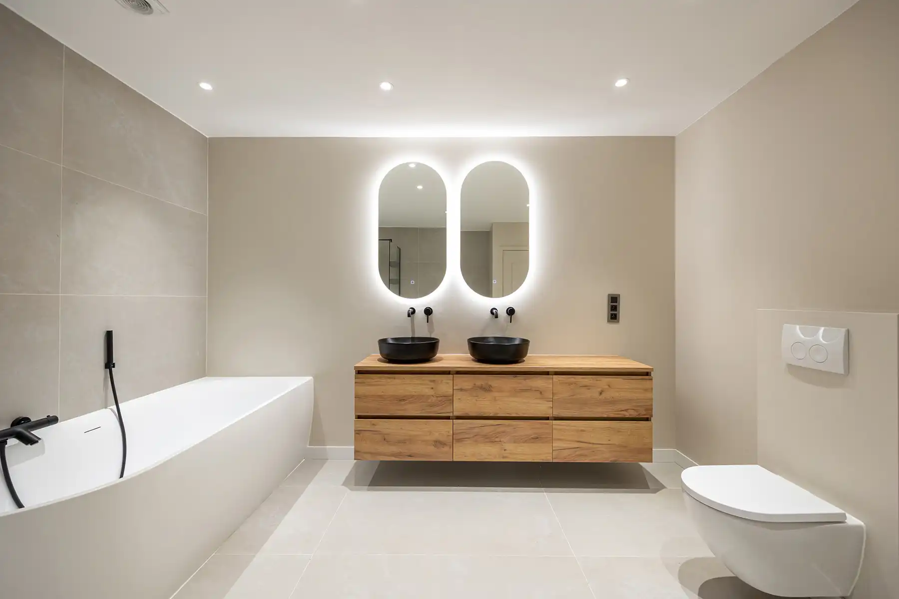 Uitstekend gelegen, ruime woning met zonnige tuin foto 6