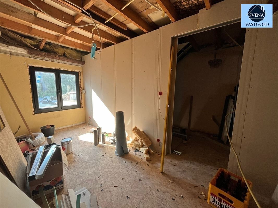 OPEN BEBOUWING GELEGEN IN GROENE OMGEVING foto 3