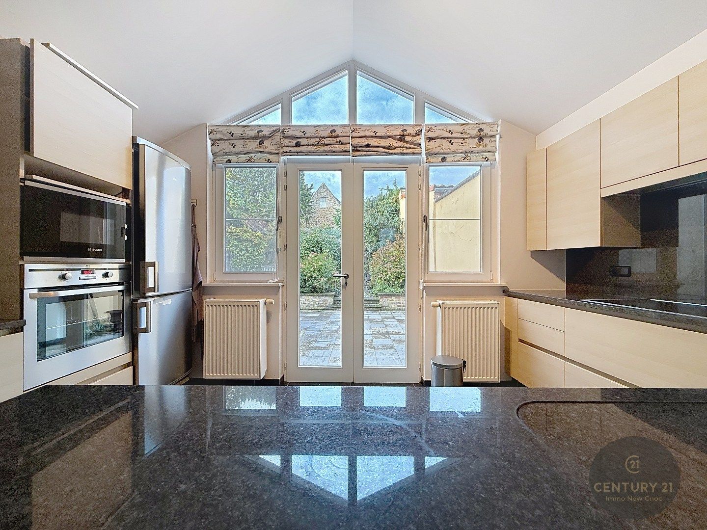 BRUGGE: exclusief pand met uitzonderlijke binnentuin foto 3