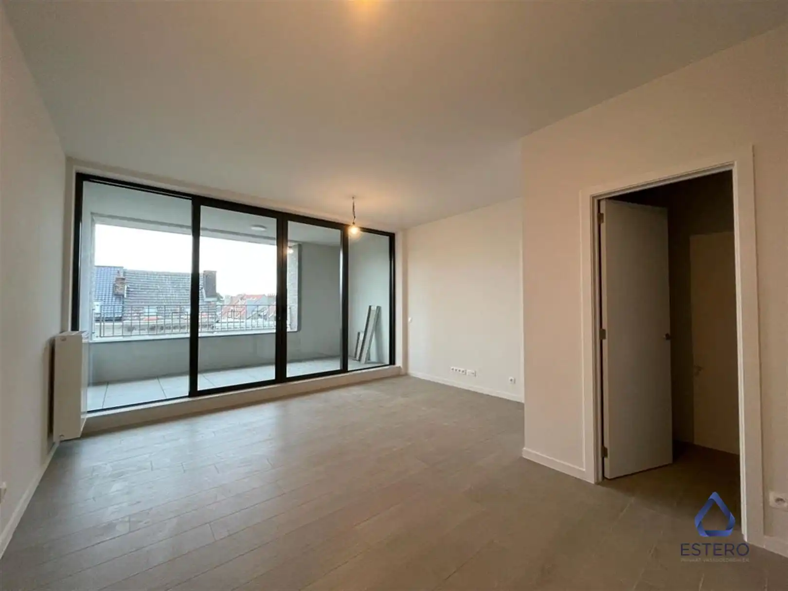 Modern 2slpk appartement met terras foto 4