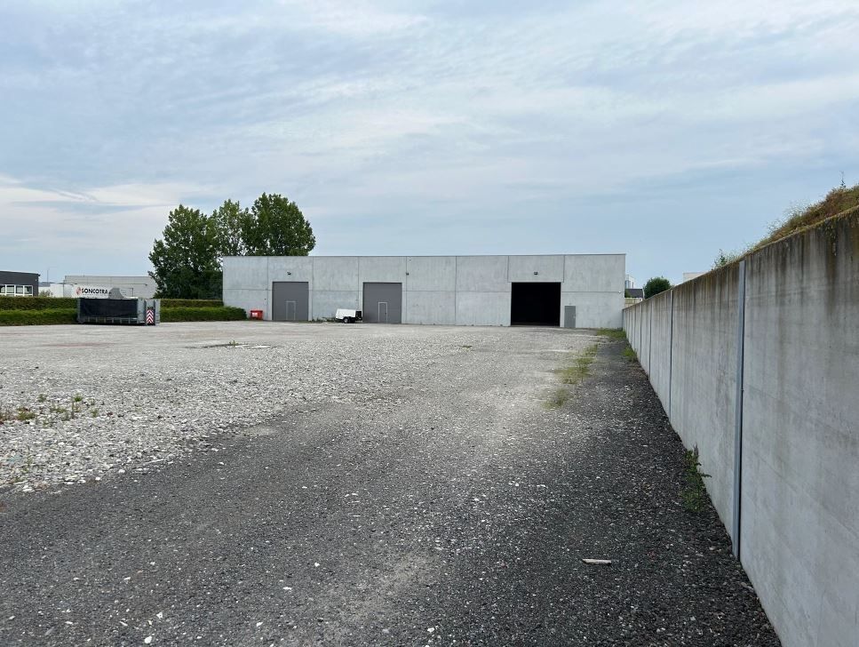 Nieuwbouw loodsen 740m²+700m² industriezone Poperinge  foto 4