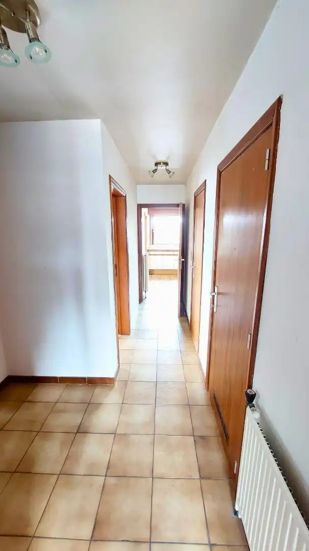 Ruim appartement met 2 slpks + garage foto 10