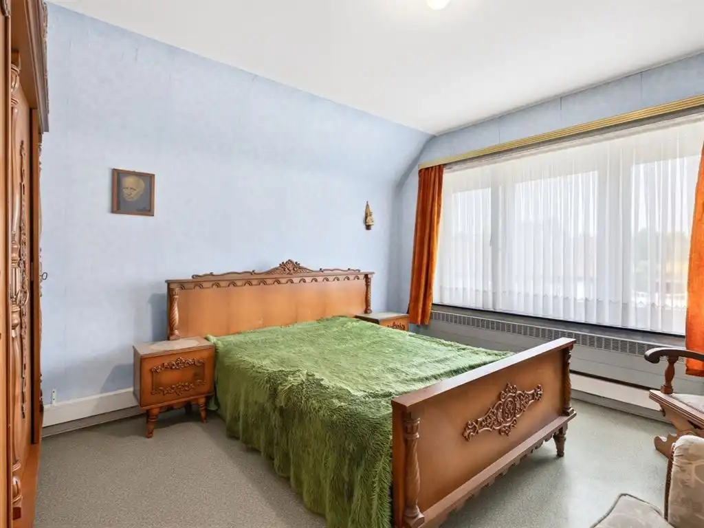 Verzorgde, vrijstaande woning, op te frissen naar eigen smaak foto 28