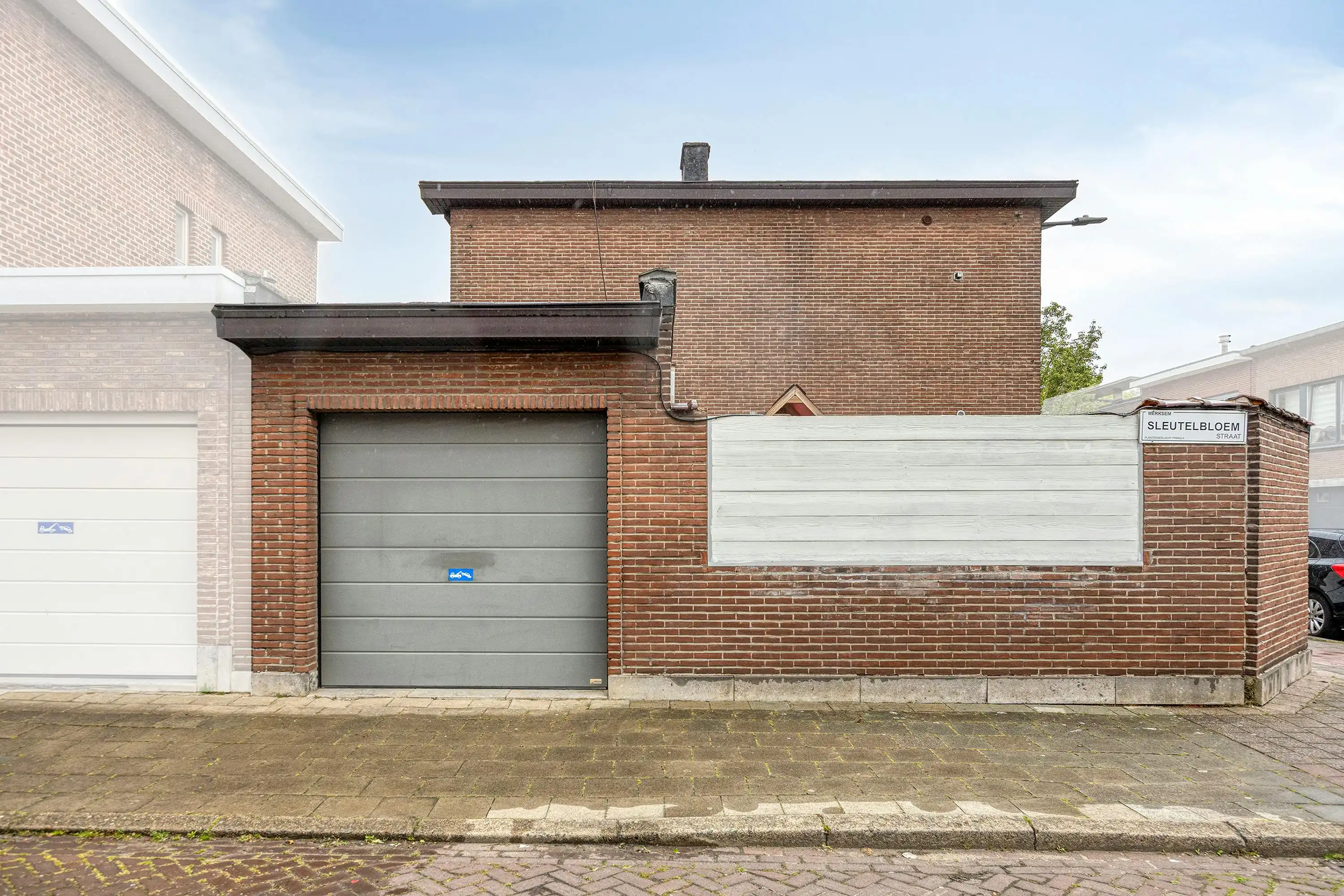 Instapklaar huis met 3 slaapkamers te koop in Merksem foto 26