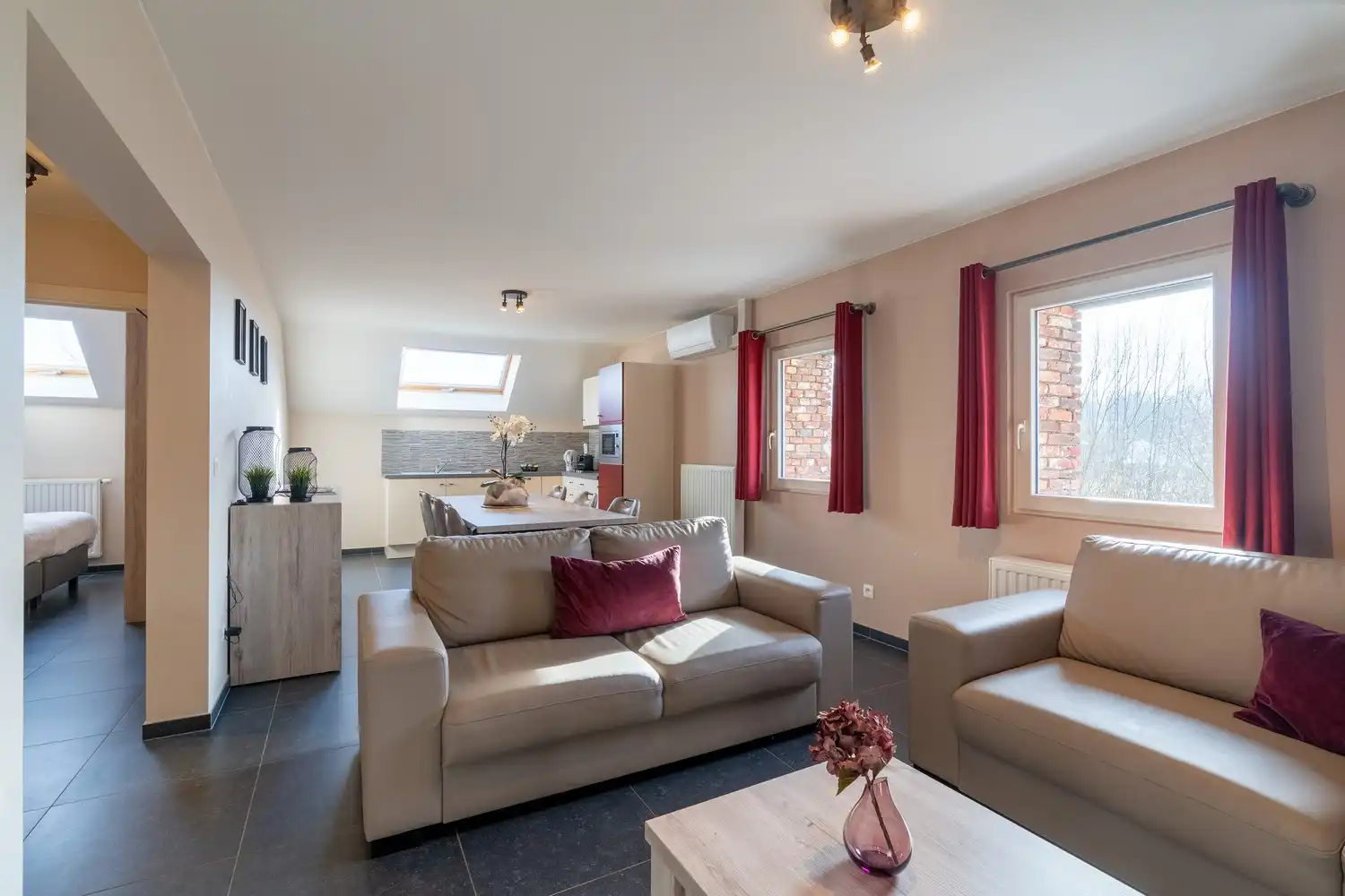 Prachtig gerenoveerde vierkantshoeve (B&B) met wellness te Heers foto 12