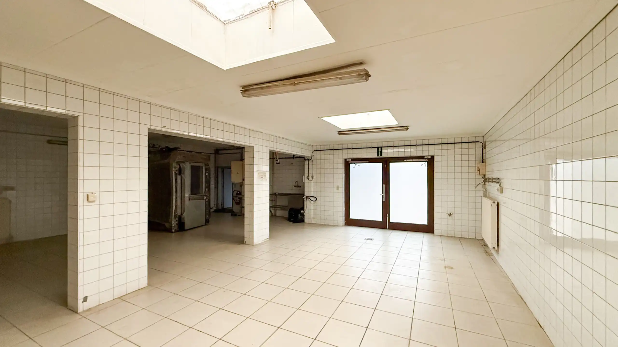 Handelspand met ingerichte bakkerij & appartement Wellen foto 15