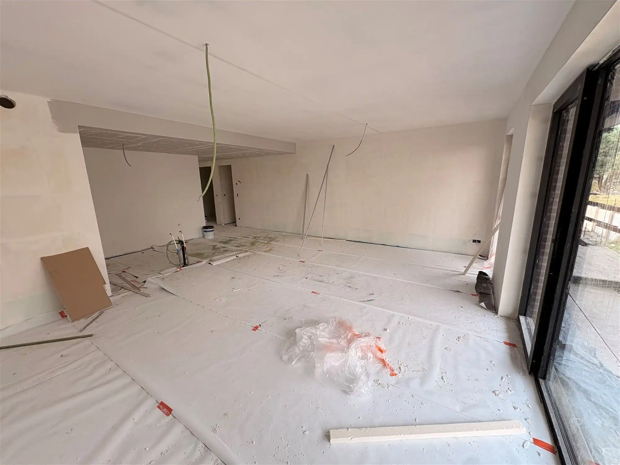 Appartement met 2 slaapkamers en terras. foto 8