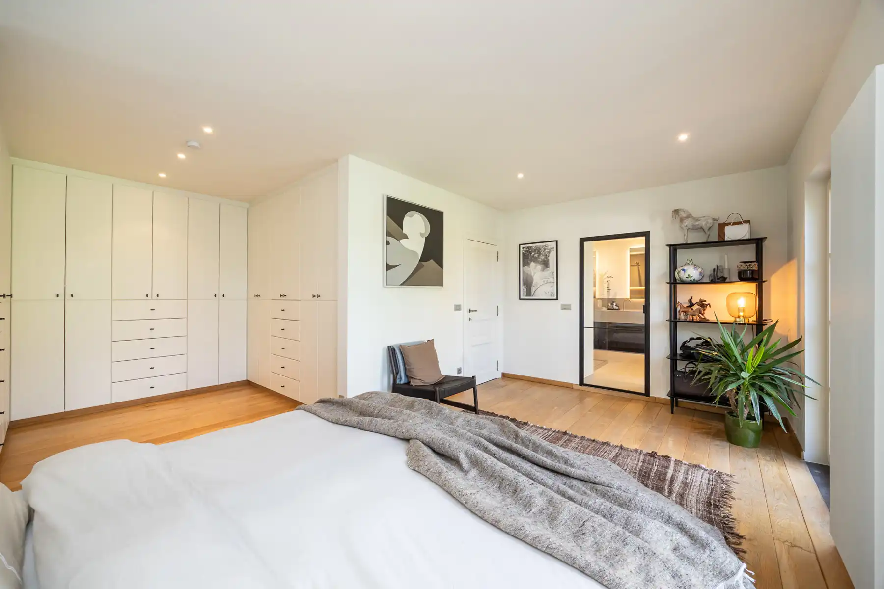 Uitzonderlijk gerenoveerde hoeve op ca. 7480 m² foto 14