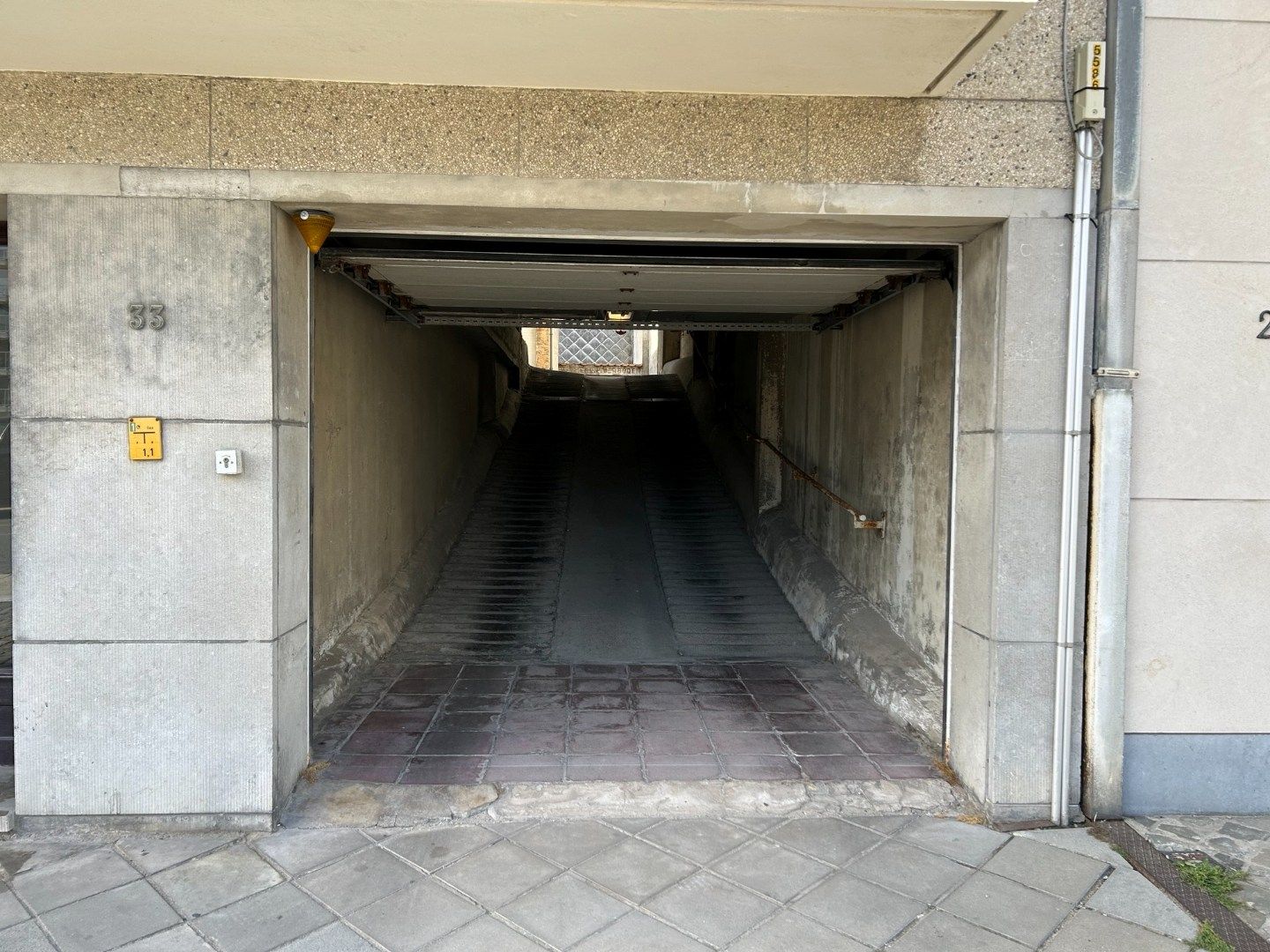 Garagebox vlakbij Zeedijk  foto 4