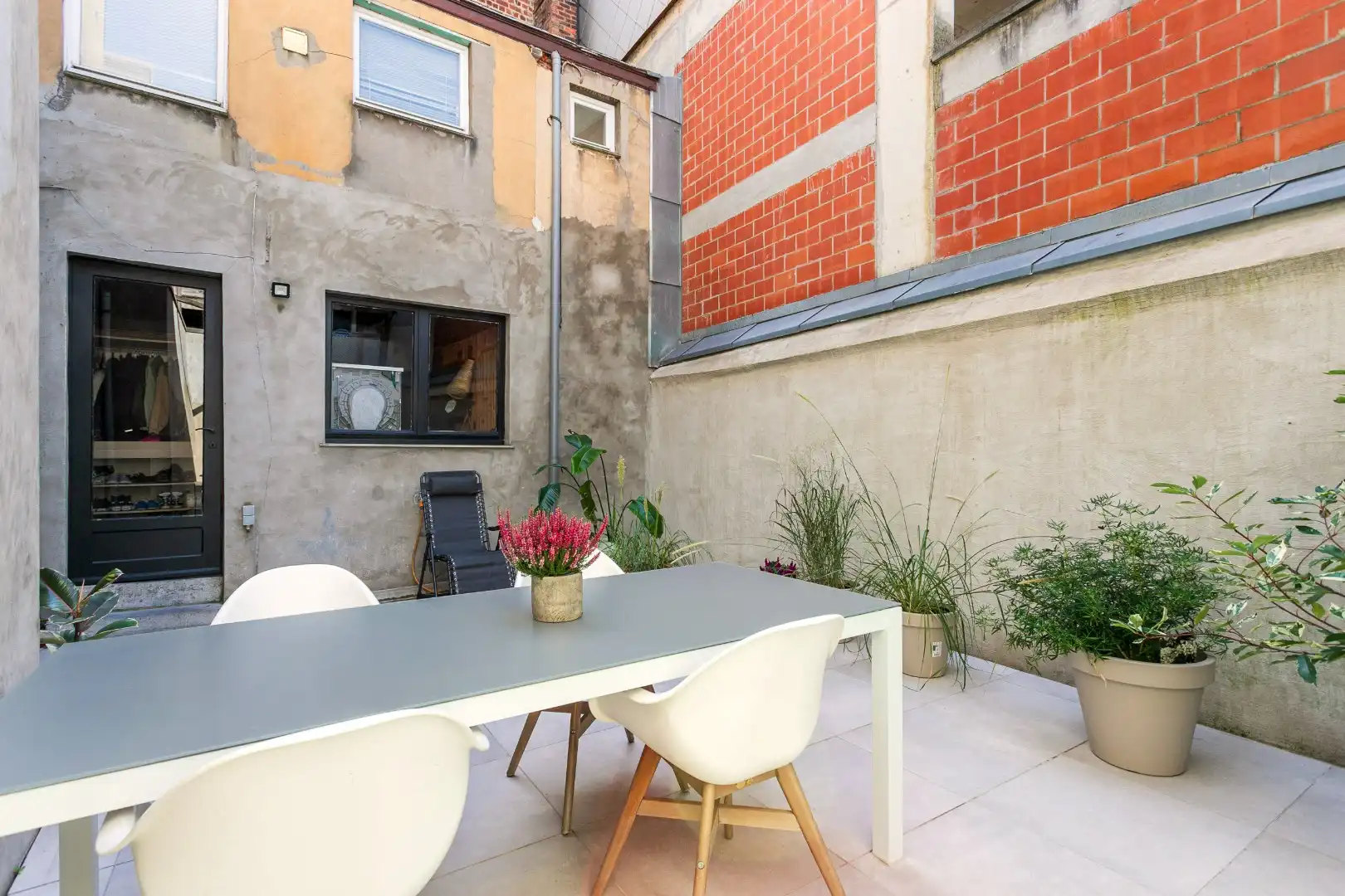 Karaktervolle woning met 3 slpk en terras te centrum Halle foto 11