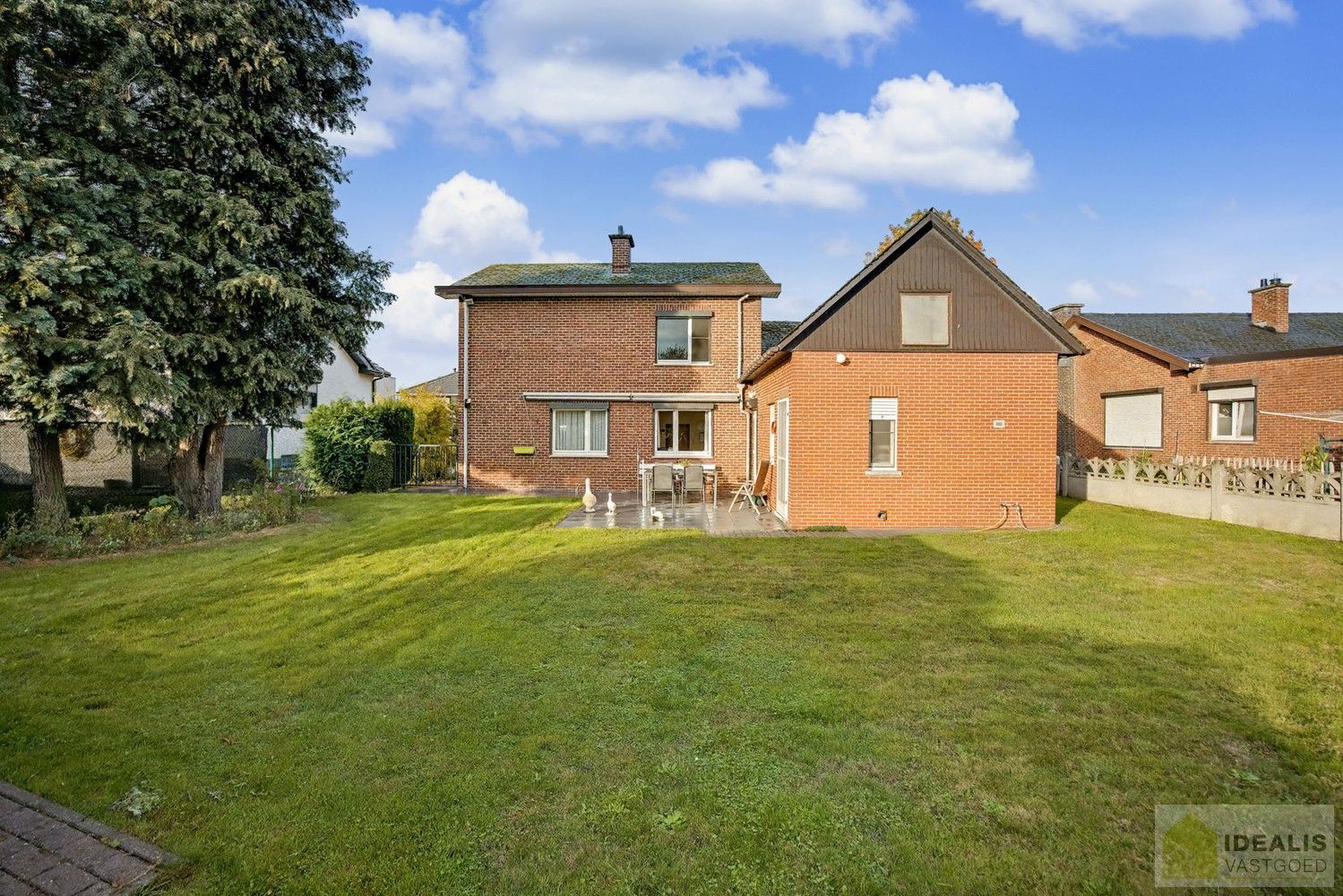 IDEALIS VASTGOED - Nabij het groen gelegen woning met een bewoonbare oppervlakte van + -125m² op een perceel van 7a59ca! Het betreft een zeer centraal gelegen woning t.o.v. grote steden als Leuven, Brussel, Antwerpen en Hasselt die vlot bereikbaar zijn door de nabijheid van de E313 en E314. Uitermate geschikt voor kandidaten op zoek naar een te renoveren woning in de groene omgeving van Linkhout!! foto 27