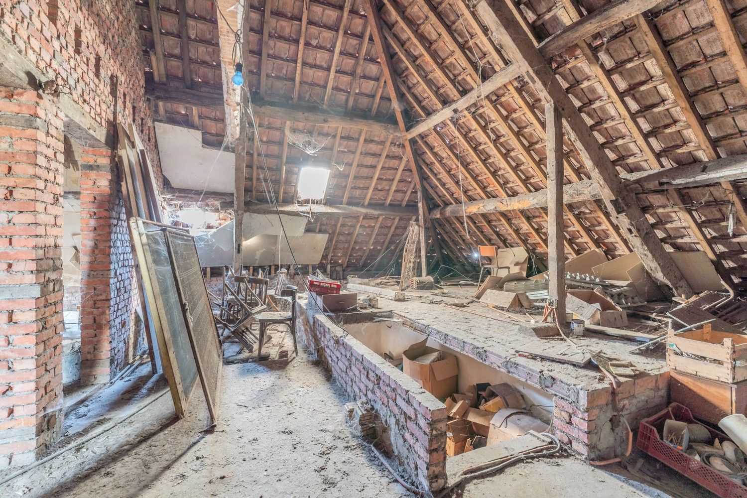 Karaktervol handelshuis met binnentuin in centrum Diepenbeek foto 18