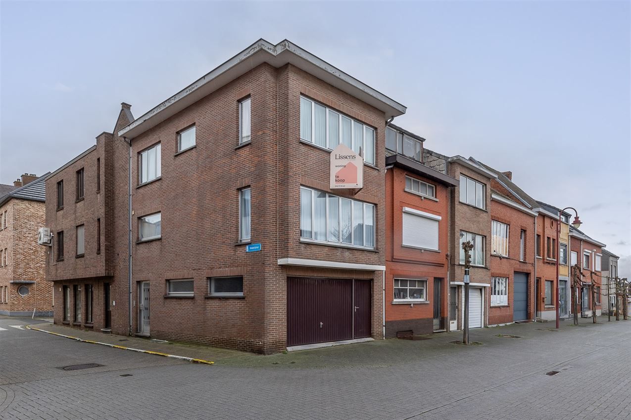 Stadswoning met 2 slk en ruimte inpandige garage foto 26