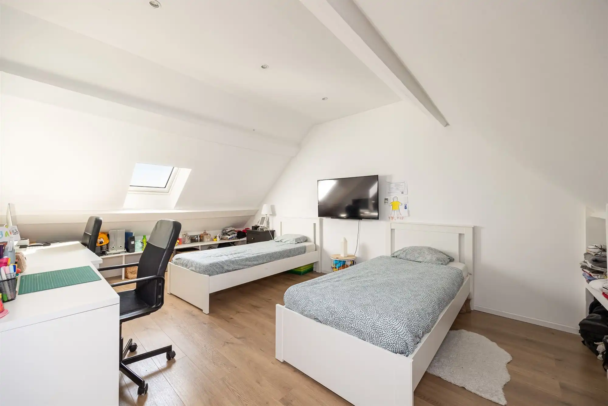 Instapklare gezinswoning met drie slaapkamers foto 18