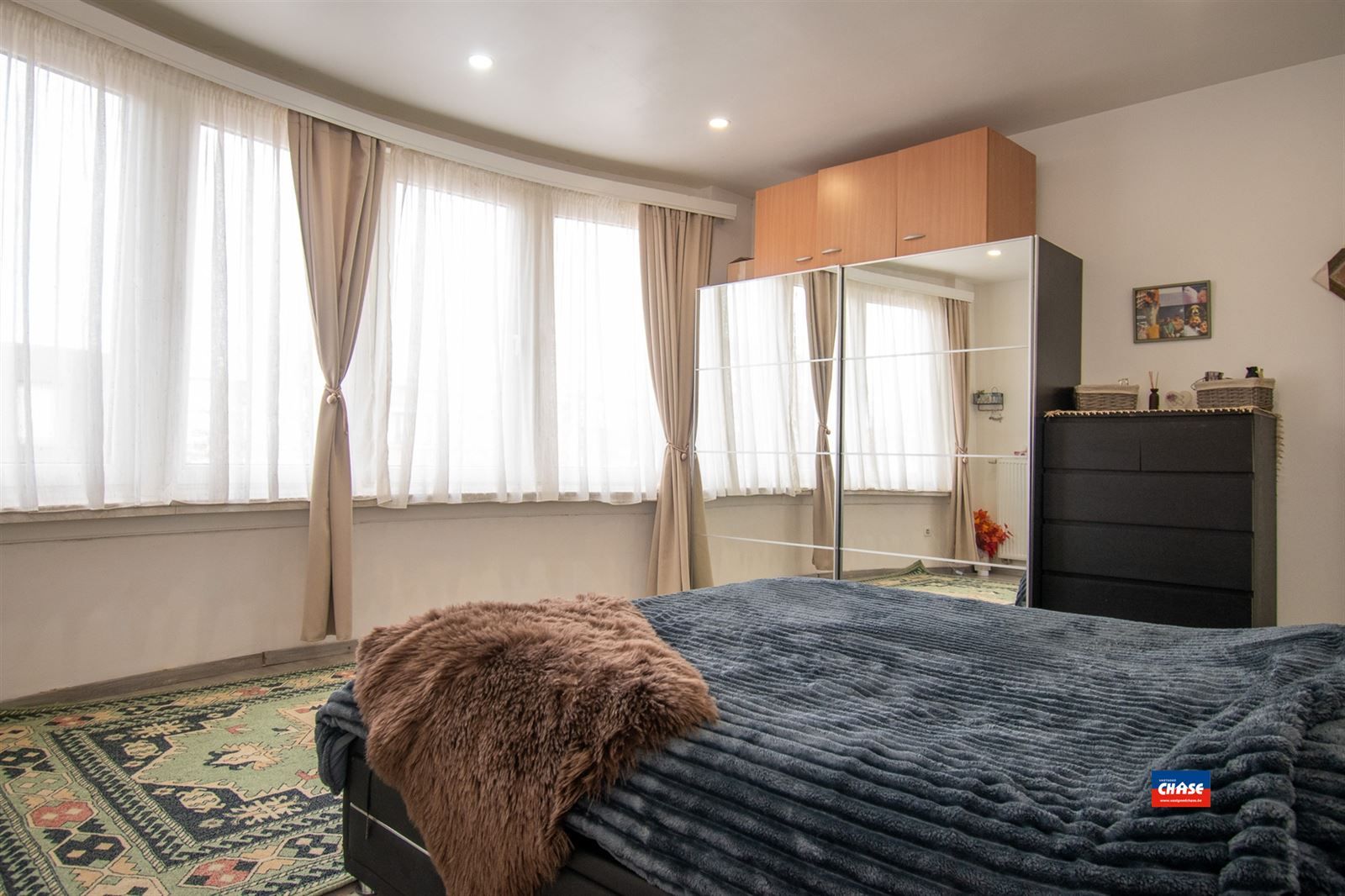 Knap gerenoveerde gezinswoning met 3 slaapkamers en tuin foto 17