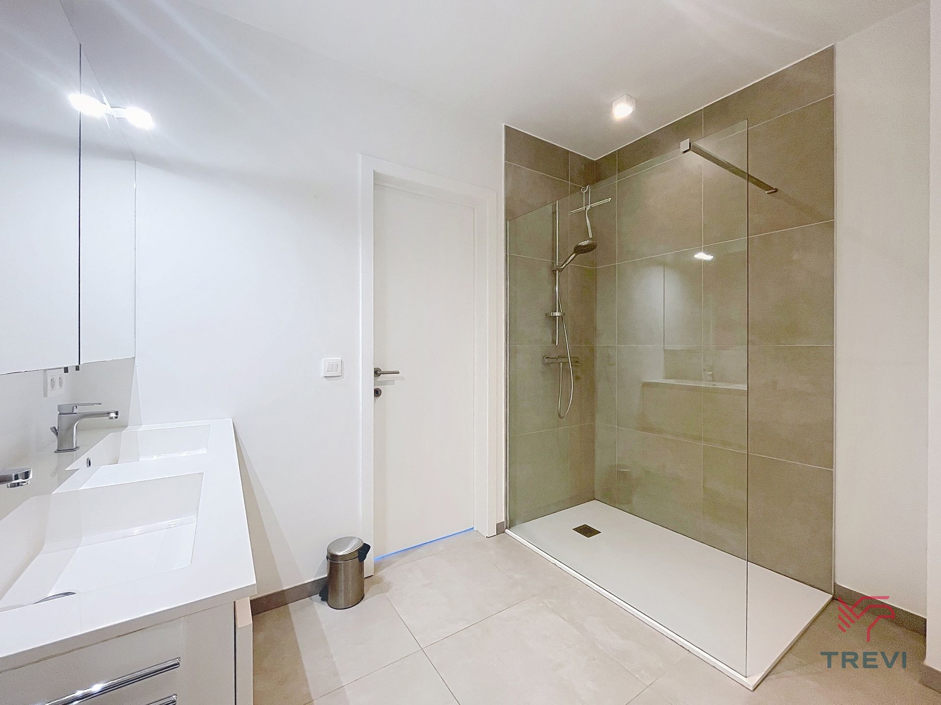 Prachtige duplex met 2 slaapkamers + kantoor met uitzicht op de vallei!  foto 15