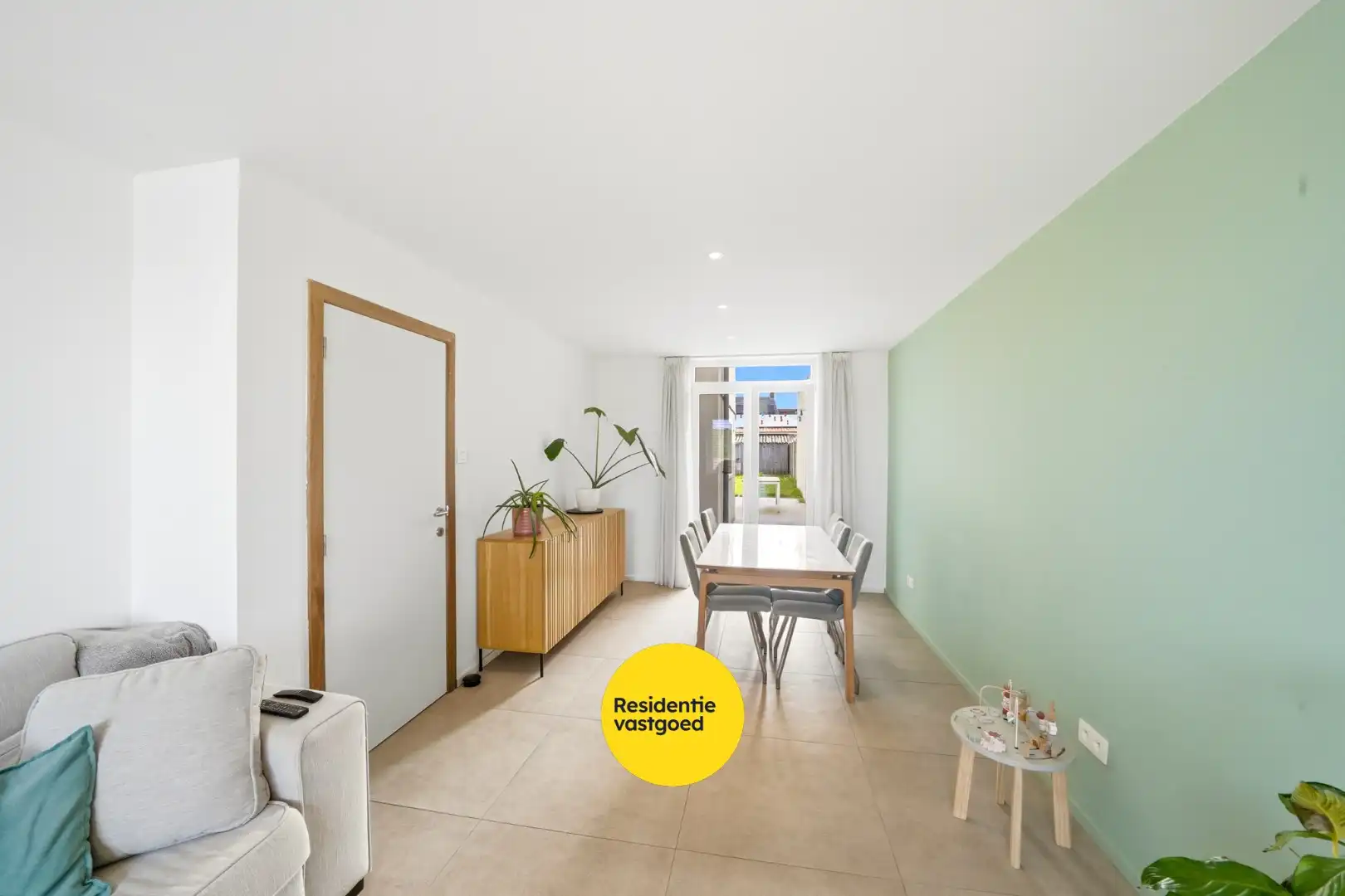 Instapklare woning met 3 slaapkamers en tuin met zicht op de Spuikom foto 5