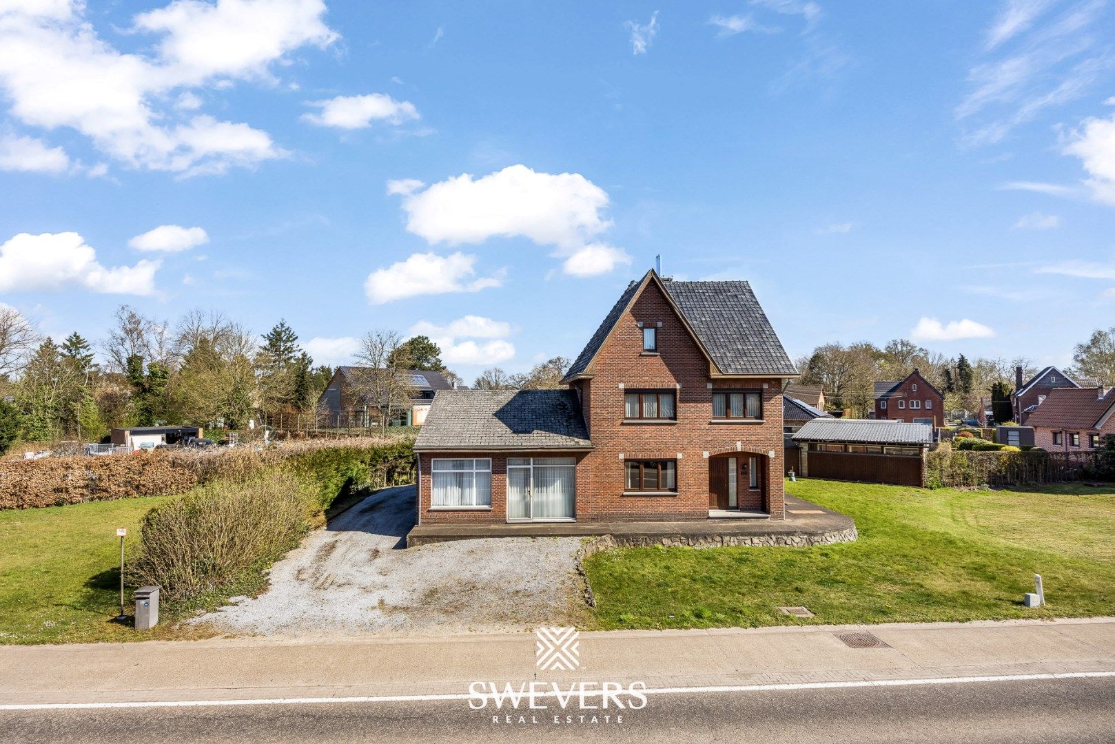 Royale woning op 17a10ca–Ideaal als kangoeroewoning, handelszaak of villa te Zonhoven foto 4