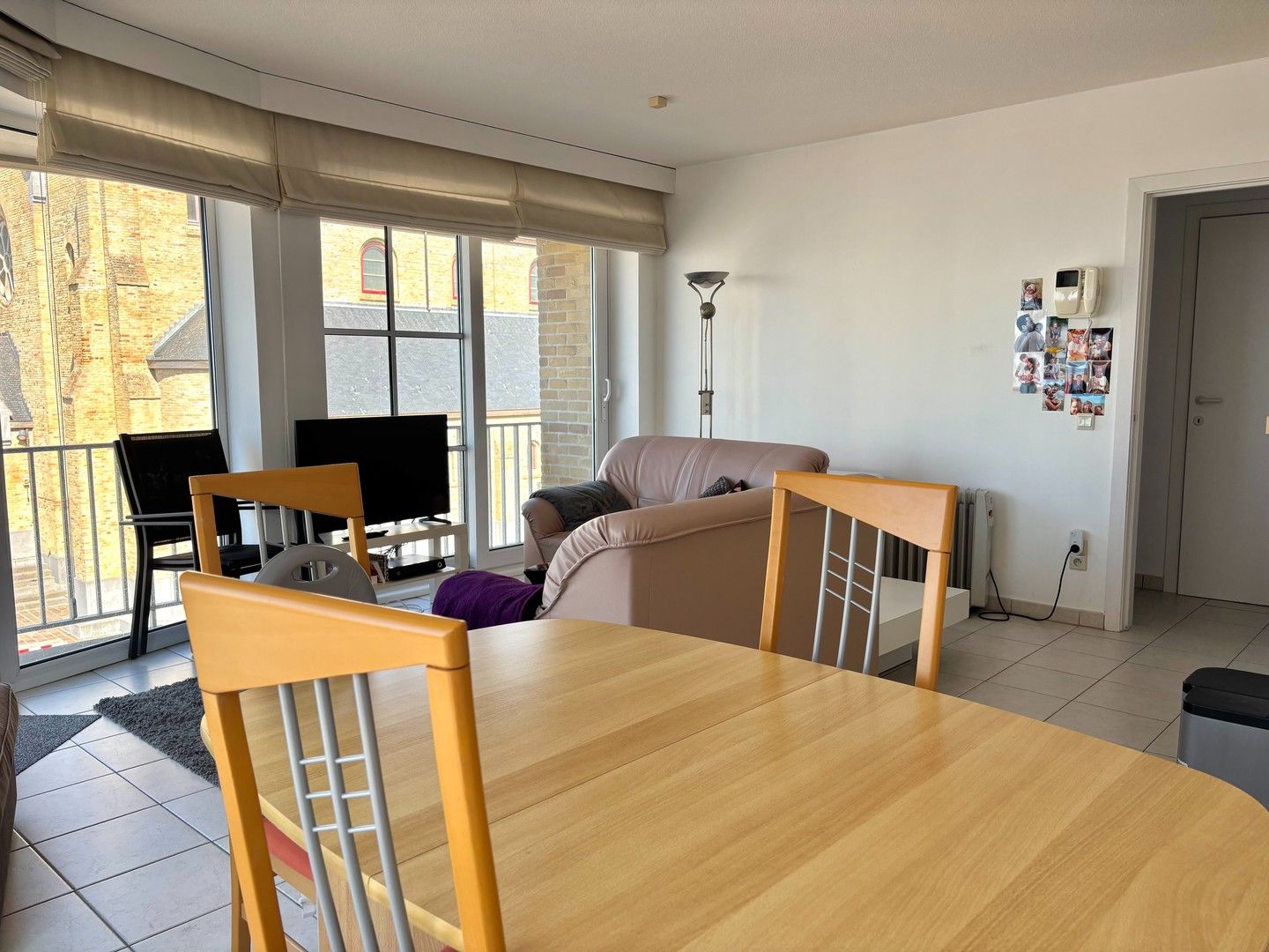Te huur op jaarbasis:  Hoekappartement met 2 slaapkamers foto 3