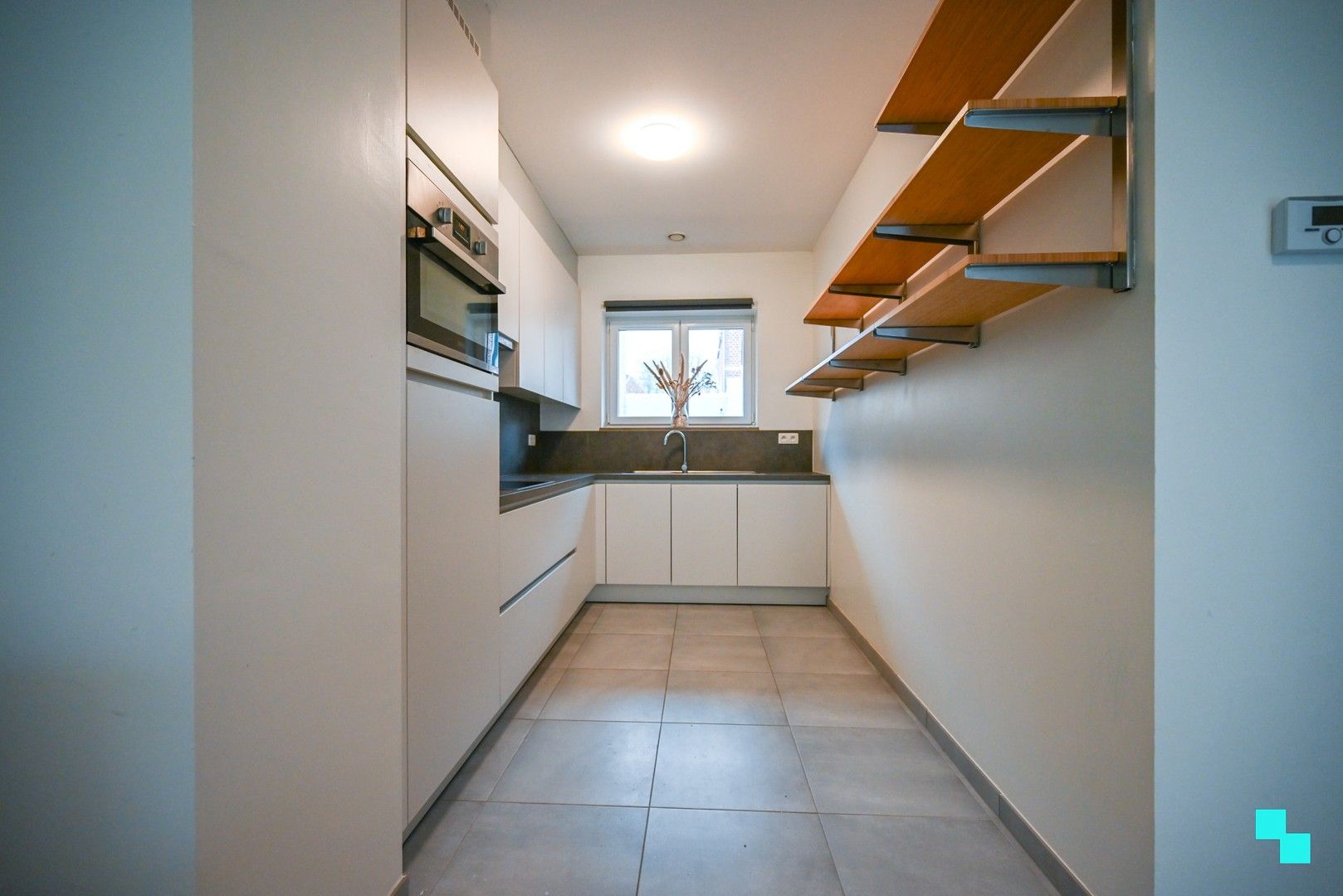 Recente, instapklare woning met mogelijkheid tot garage te Emelgem foto 7