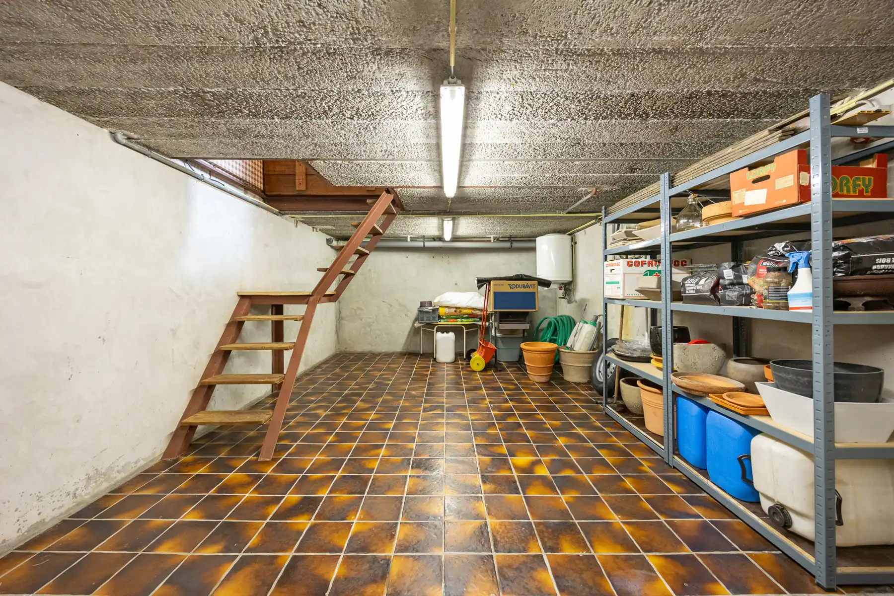 Degelijke en energiezuinige villa  op ca. 1000 m2 foto 37