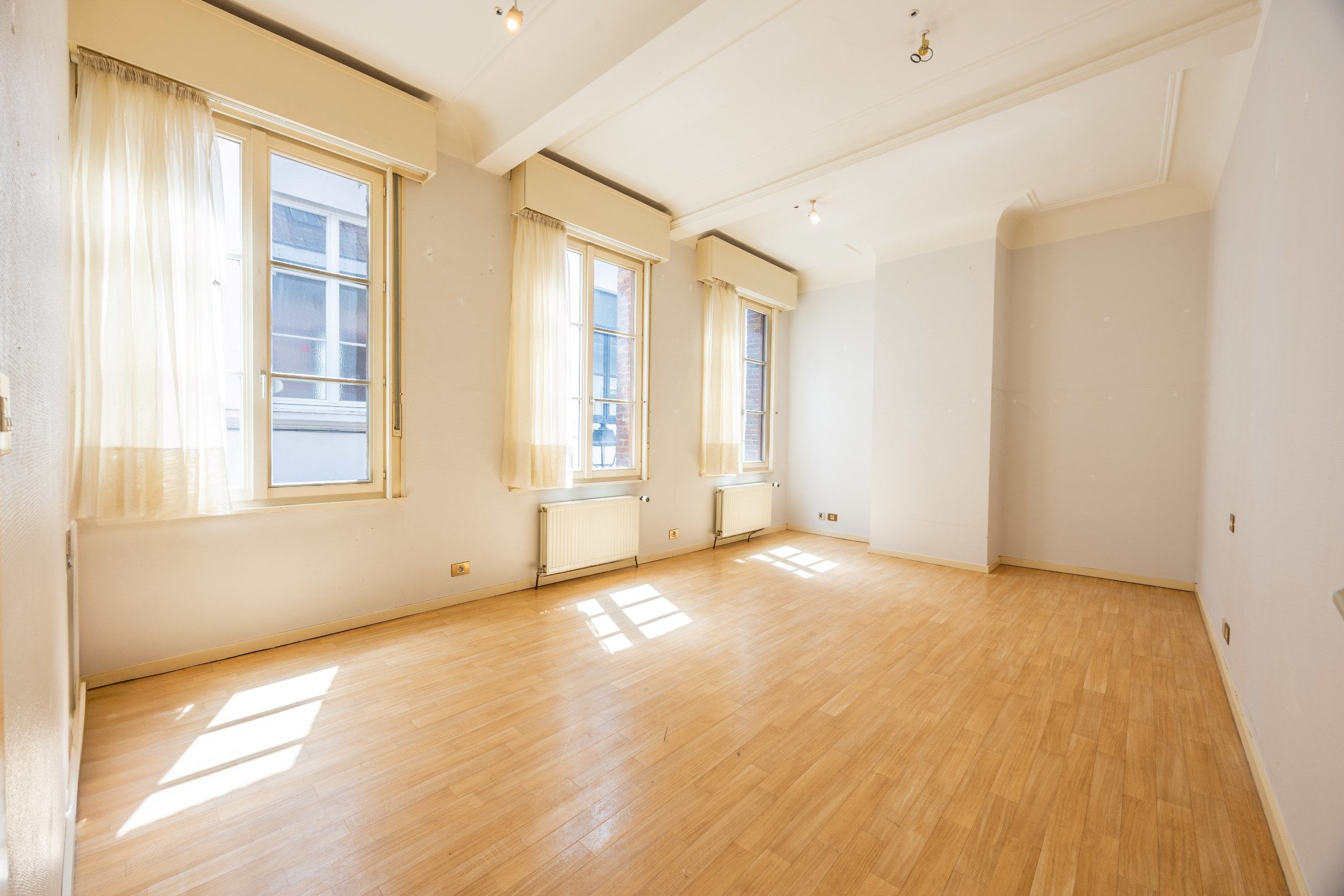 UITZONDERLIJKE WONING OP CENTRALE LIGGING foto 6